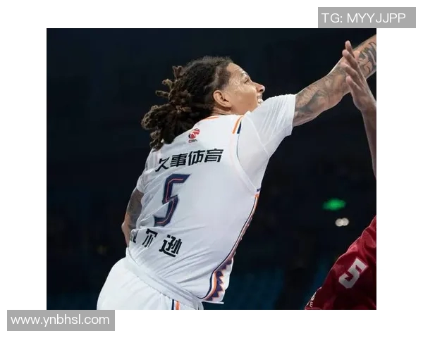 周琦强势逆袭上海推土机洛夫顿末节失常心情低落